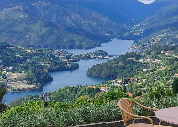 Canastro Do Castanheiro Landsted Anisso