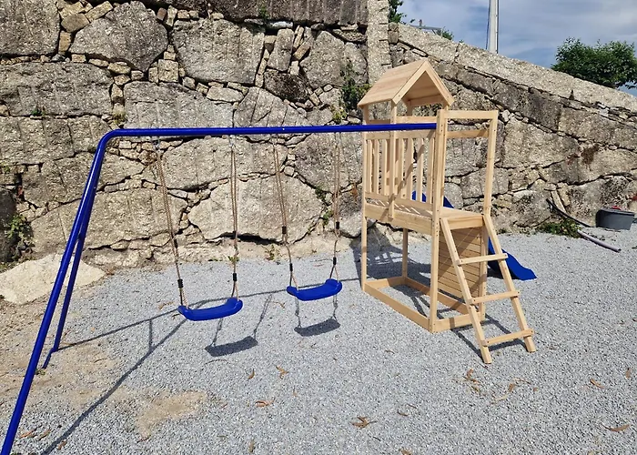 Canastro Do Castanheiro Landsted Anisso